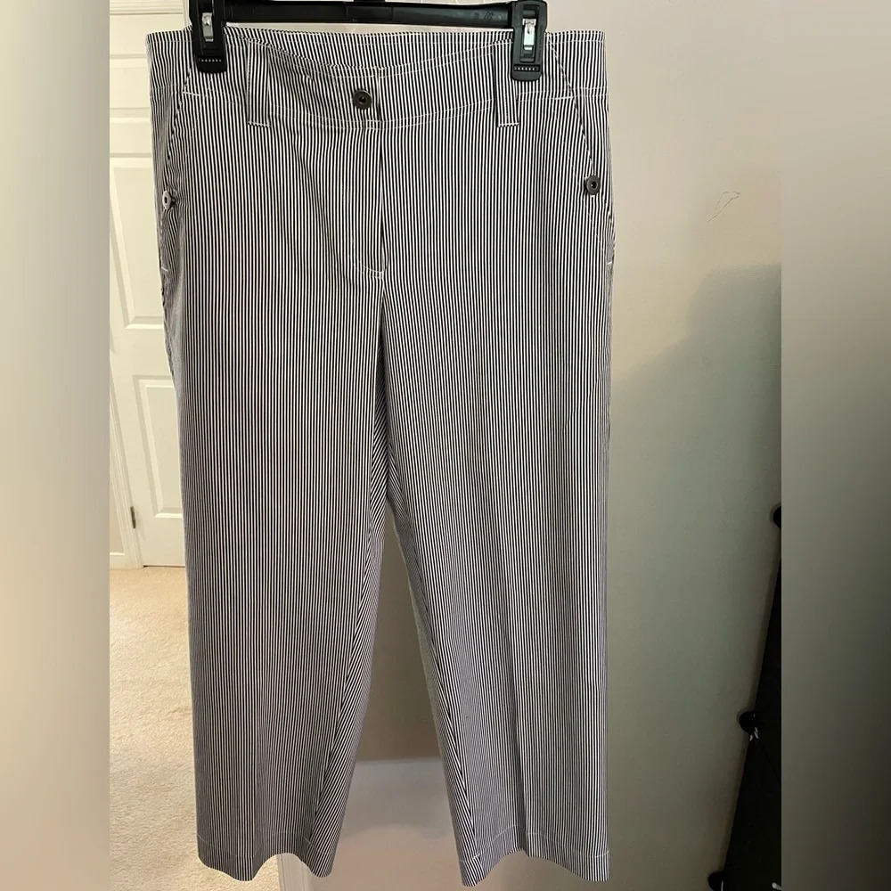 Company Collection women’s 10 petite pants wide waist band black & white striped